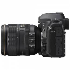 nikon-d780-side