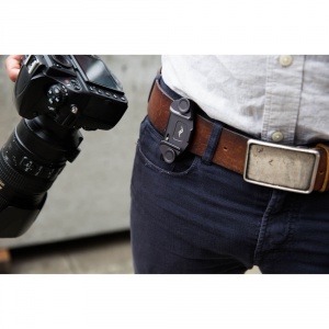 peak-design-capture-v3-pocket