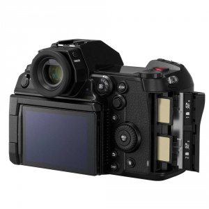 panasonic-lumix-s1h-sd