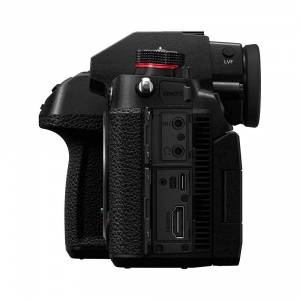 panasonic-lumix-s1h-side