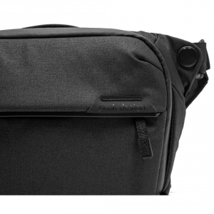 peak-design-everyday-sling-3l-noir-6