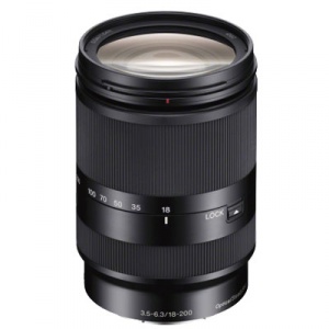 sony-sel18200